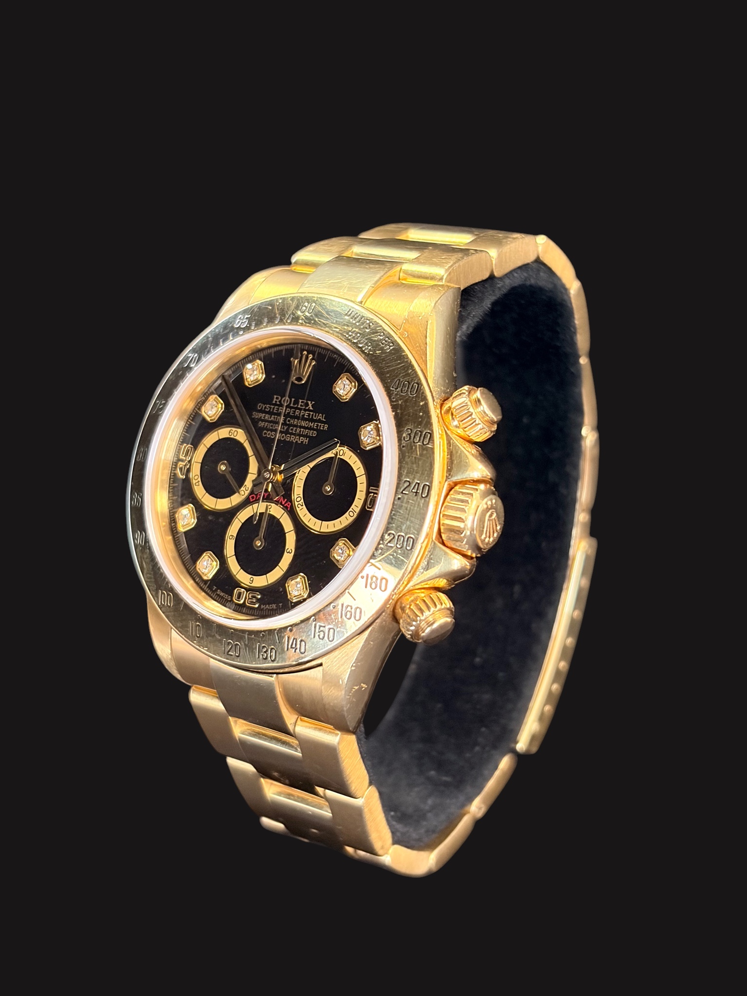 11892